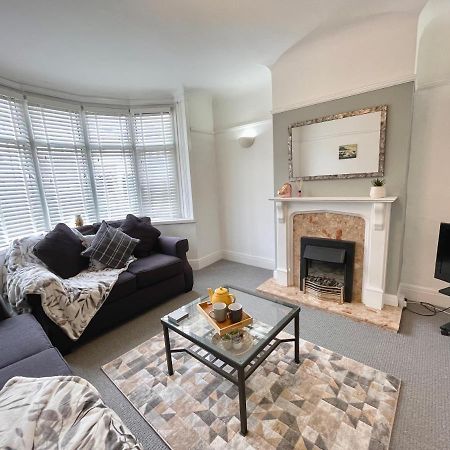 Portsmouth 3 Bedroom Getaway, Sleeps 6 Bagian luar foto