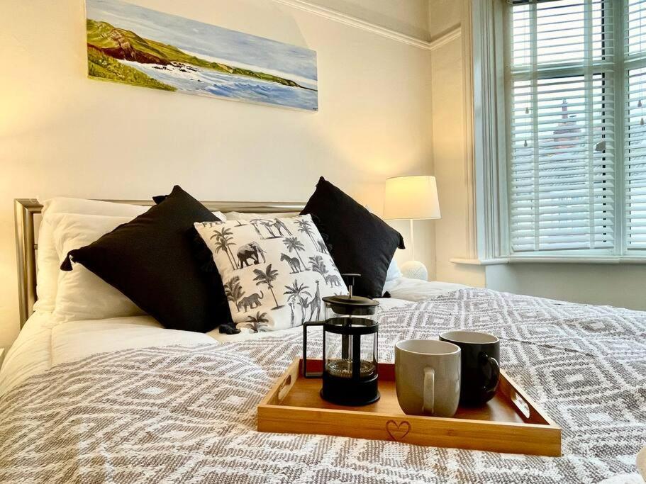 Portsmouth 3 Bedroom Getaway, Sleeps 6 Bagian luar foto
